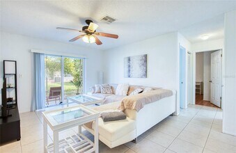 9987 87th St N in Largo, FL - Building Photo - Building Photo