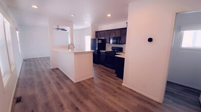 1 Vista del Rio St in Rio Communities, NM - Building Photo - Building Photo