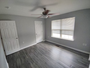 4 Ferguson Dr in Lynchburg, VA - Foto de edificio - Building Photo