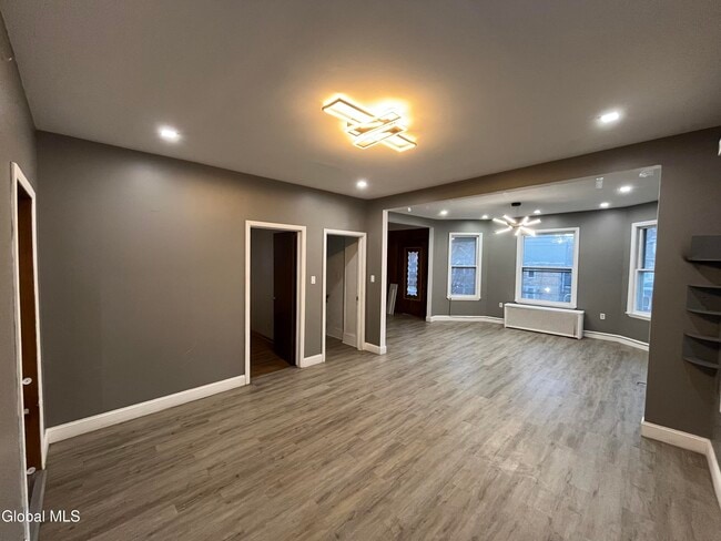 1410 Stanford St in Schenectady, NY - Building Photo - Building Photo