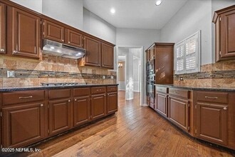 2032 Marye Brant Loop N in Neptune Beach, FL - Building Photo - Building Photo