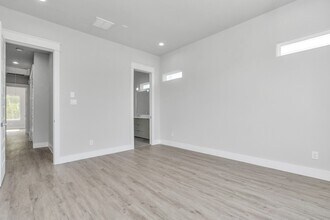 5818 Burt St in Houston, TX - Building Photo - Building Photo