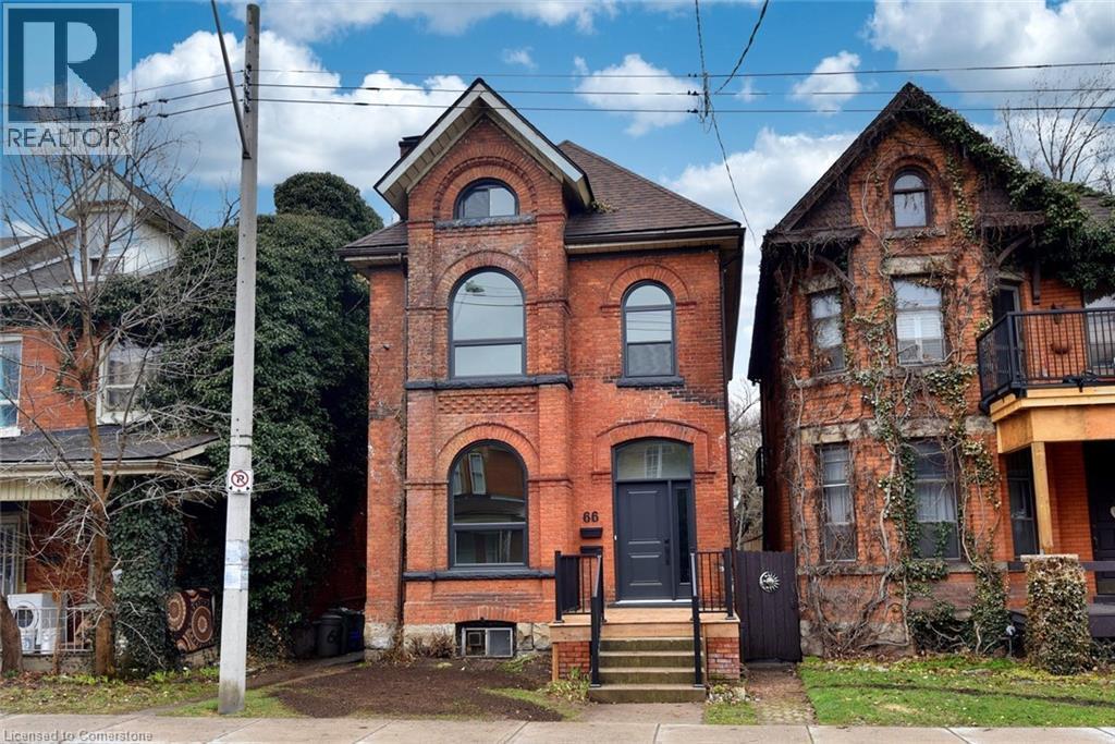 66 Erie Ave in Hamilton, ON - Building Photo