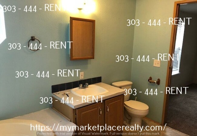 108 Beach Dr in Log Lane Village, CO - Building Photo - Building Photo