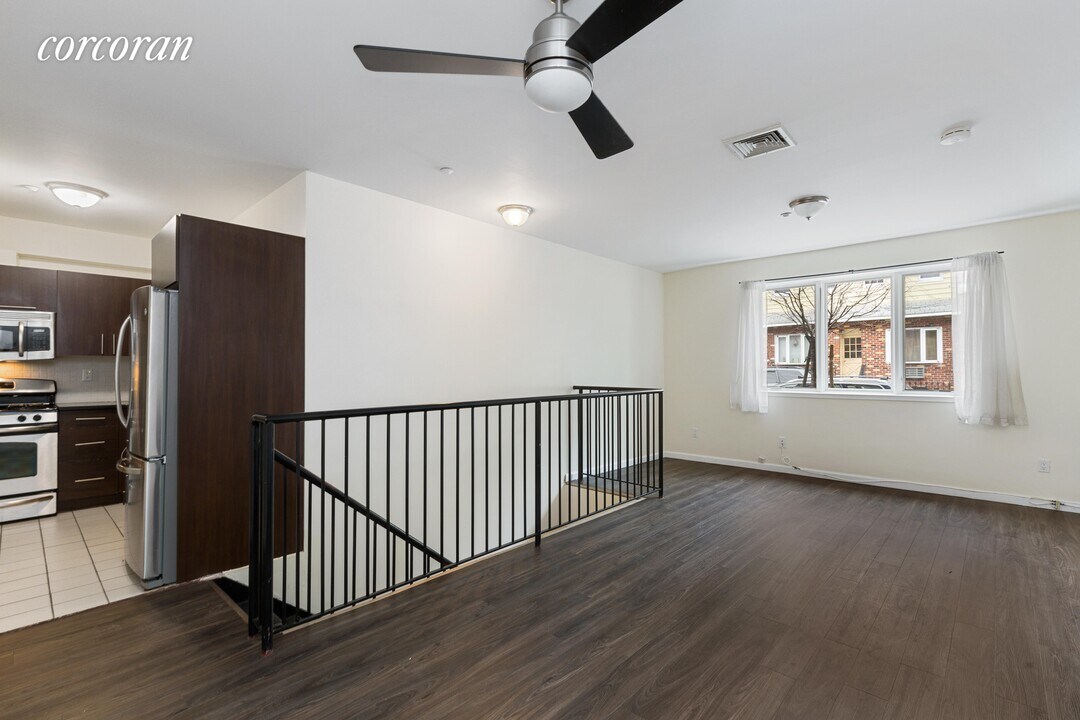 419 Humboldt St in Brooklyn, NY - Building Photo