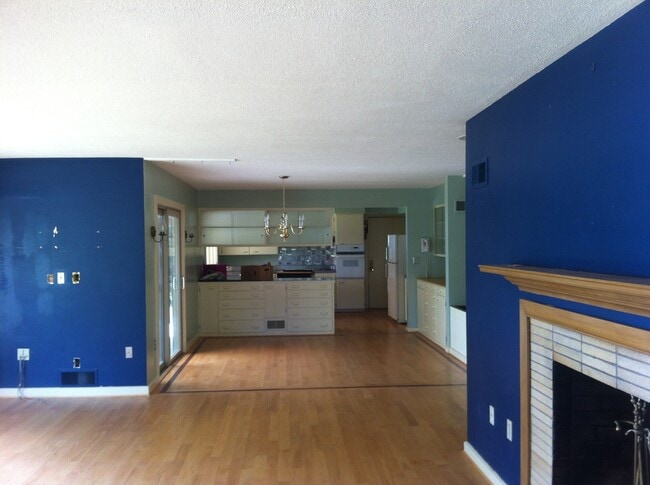 63 Ascutney St in Windsor, VT - Building Photo - Building Photo