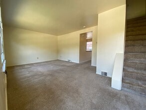 434 Vale Ave in Plum, PA - Building Photo - Building Photo
