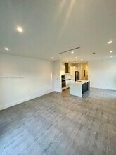 3065 SW 27th Terrace in Miami, FL - Building Photo - Building Photo