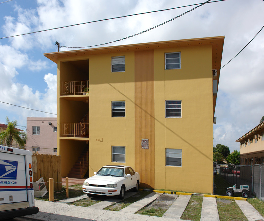 Flagler Flats in Miami, FL - Building Photo