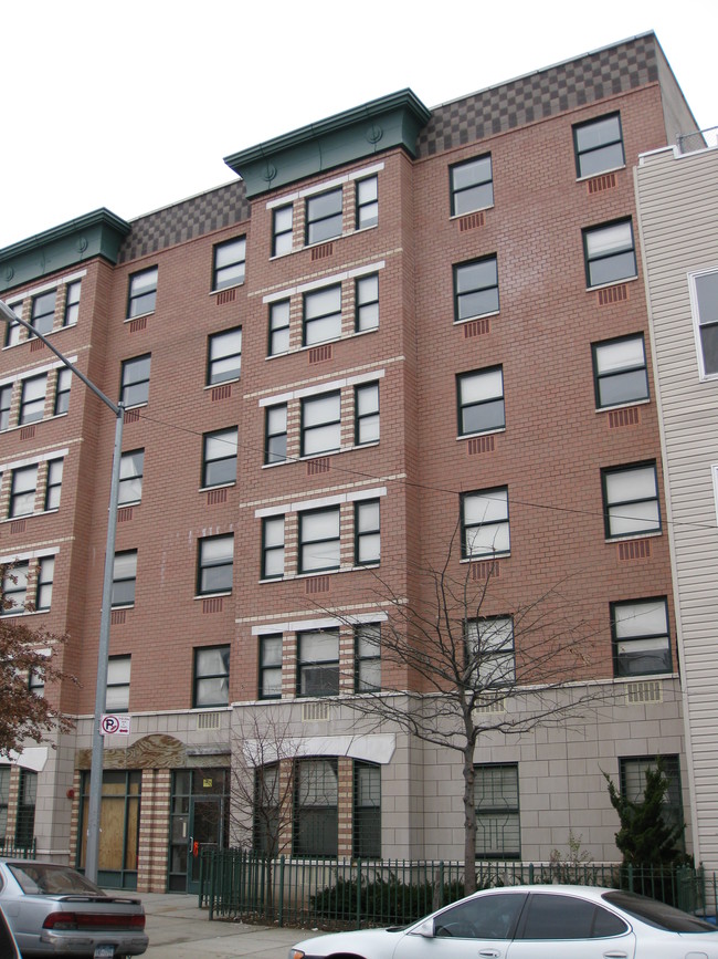 Schaeffer Apartments in Brooklyn, NY - Foto de edificio - Building Photo