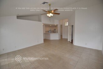 3732 S Lancewood Pl in Delray Beach, FL - Building Photo - Building Photo