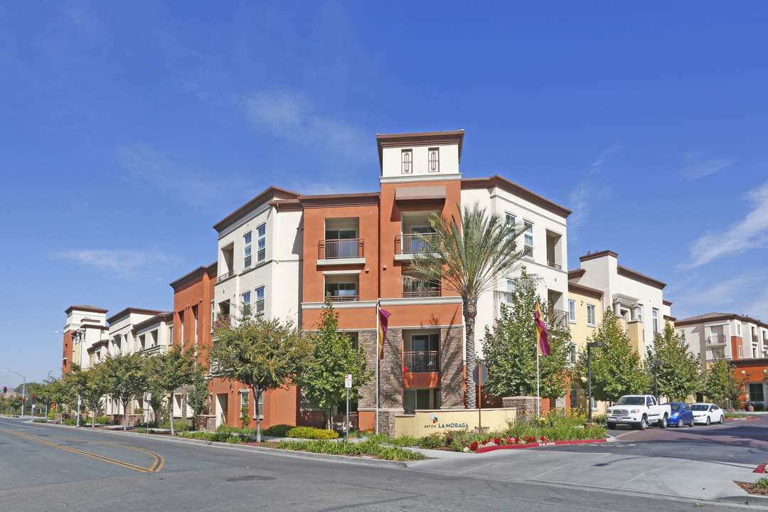 La Moraga Apartments in San Jose, CA - Building Photo