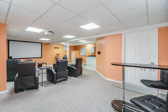 8057 Mason Ln, Unit SI ID1285020P in Woodridge, IL - Foto de edificio - Building Photo