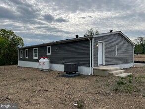 24 Dugan Ct in Hedgesville, WV - Building Photo - Building Photo