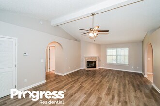 5529 Chambers Way E in Jacksonville, FL - Building Photo - Building Photo
