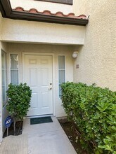 2975 Bluegrass Ln in Henderson, NV - Foto de edificio - Building Photo