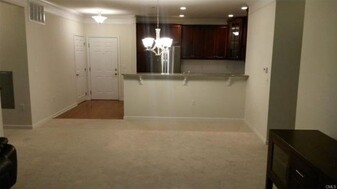 616 Center Meadow Ln, Unit 616 in Danbury, CT - Building Photo - Building Photo