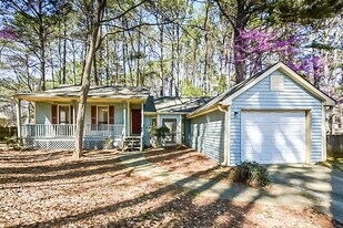 8607 Forest Pointe Ct in Jonesboro, GA - Building Photo