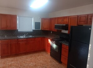 2005 Dock St in West Palm Beach, FL - Building Photo - Building Photo