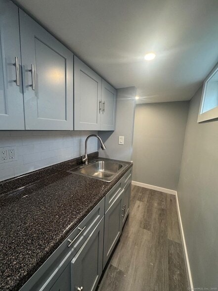223 Clermont Ave, Unit 225 in Bridgeport, CT - Building Photo - Building Photo