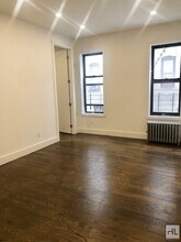EASTERN PARKWAY / Spacious Crown Heights 1 in Brooklyn, NY - Building Photo - Building Photo