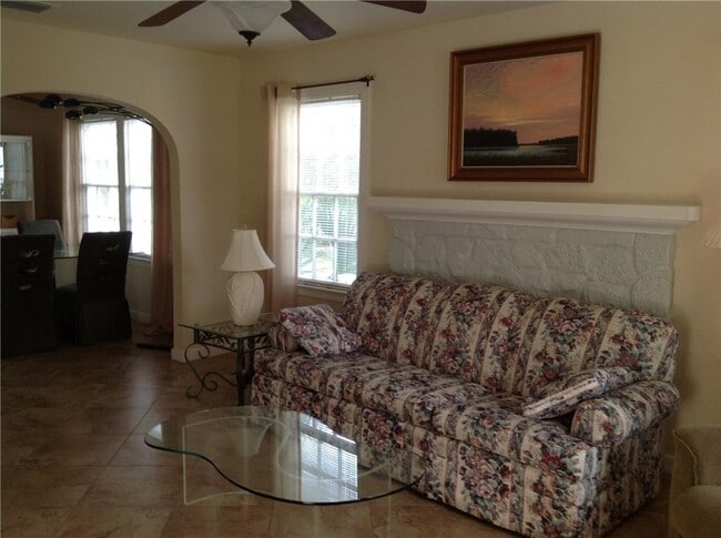 1837 22nd Ave, Unit 5 in Vero Beach, FL - Building Photo - Building Photo