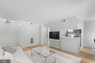 1725 Ascot Way in Reston, VA - Building Photo - Building Photo