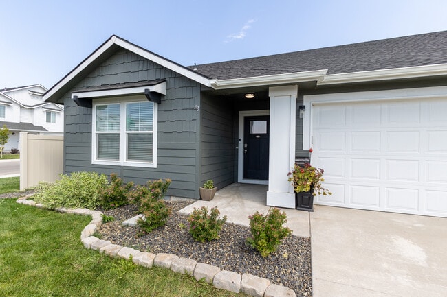 3540 W Early Light Dr in Meridian, ID - Building Photo - Building Photo