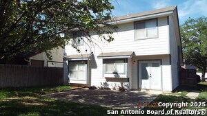 6903 Quail Pines in San Antonio, TX - Building Photo - Building Photo