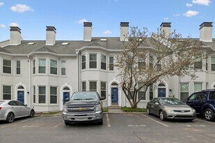 219 Fairmont Ct, Unit B7 in Nashville, TN - Building Photo