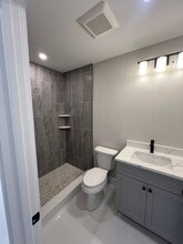58 Lubec St, Unit #8 in Boston, MA - Foto de edificio - Building Photo
