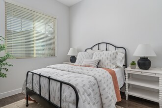 EVR Bella Vista in San Tan Valley, AZ - Foto de edificio - Building Photo