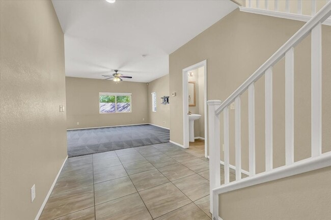 7922 Blue Lake Peak St in Las Vegas, NV - Building Photo - Building Photo