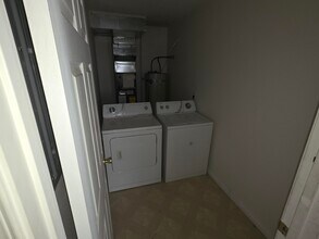 166 College St S in Monmouth, OR - Building Photo - Building Photo