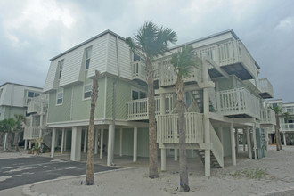 Boardwalk Condominiums in Gulf Breeze, FL - Building Photo - Building Photo