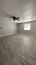 2808 N 46th Ave in Phoenix, AZ - Building Photo - Building Photo