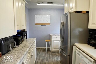 1508 N Woodridge Ave in Muncie, IN - Foto de edificio - Building Photo