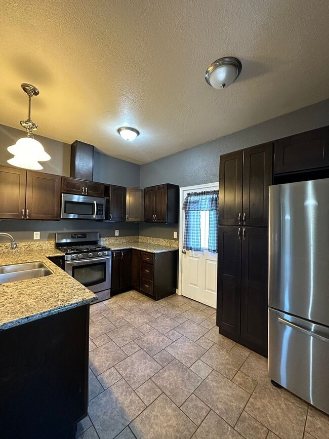 102 Pennsylvania Ave N in Eatonville, WA - Building Photo - Building Photo