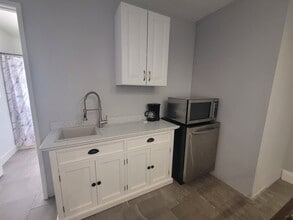 39 Kucera Ct, Unit B in Murrieta, CA - Building Photo - Building Photo