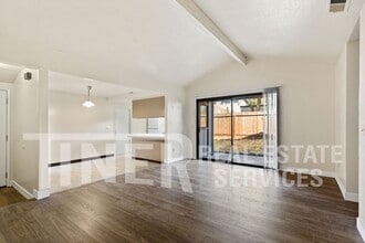 9282 Corinthian Cir in Sacramento, CA - Building Photo - Building Photo