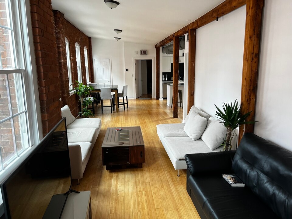 102 Audubon St, Unit 3rd Floor in New Haven, CT - Foto de edificio