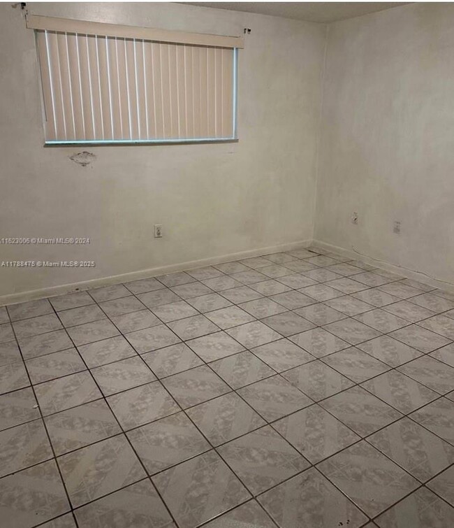 11311 SW 200th St in Miami, FL - Building Photo - Building Photo