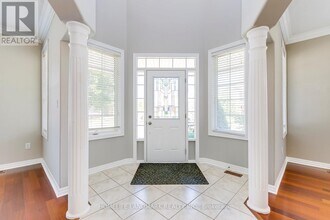 2196 Highcliffe Way in Oakville, ON - Building Photo - Building Photo