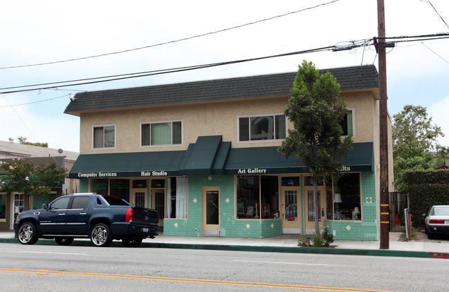 1732-1738 E Broadway in Long Beach, CA - Foto de edificio - Building Photo