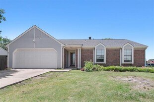 3516 Glenview Dr in Corinth, TX - Building Photo