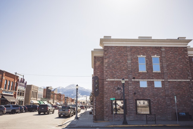 Albemarle Studio Apartments