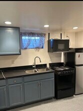 4954 W 65th Ave, Unit B in Arvada, CO - Foto de edificio - Building Photo