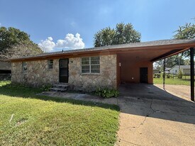 485 Carlita St in Brownsville, TN - Building Photo