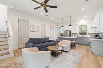 105 Steiner Oaks in Lafayette, LA - Building Photo - Building Photo