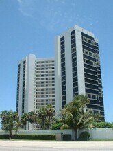 The Princess Condominiums in Jensen Beach, FL - Building Photo - Building Photo